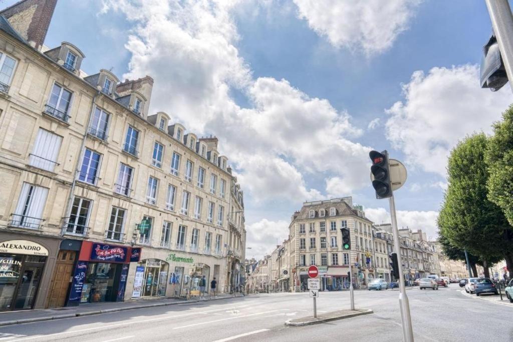 Apartamento Au Coeur Du Centre Historique Caen Exterior foto